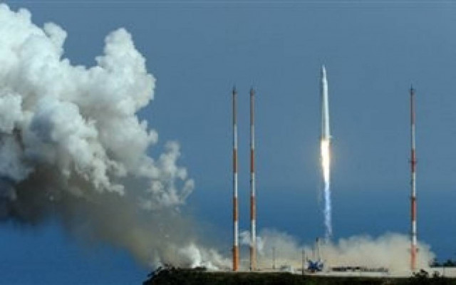 Η Νότια Κορέα εκτόξευσε επιτυχώς πύραυλο στο διάστημα