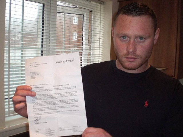 Δεν θα πιστεύετε πόσο του ήρθε ο λογαριασμός νερού!