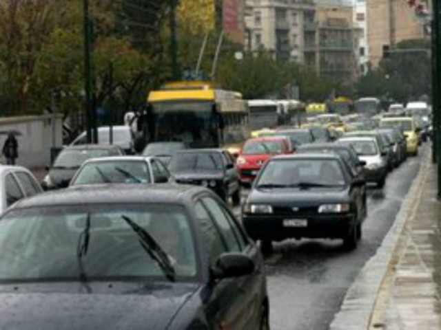 Κυκλοφοριακό χάος στους δρόμους της Αθήνας