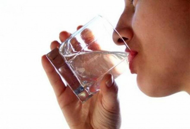 Δέκα πράγματα που πρέπει οπωσδήποτε να γνωρίζεις για το νερό...