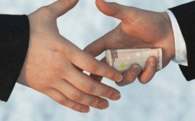 Κέρκυρα: Εξαρθρώθηκε κύκλωμα τοκογλυφίας