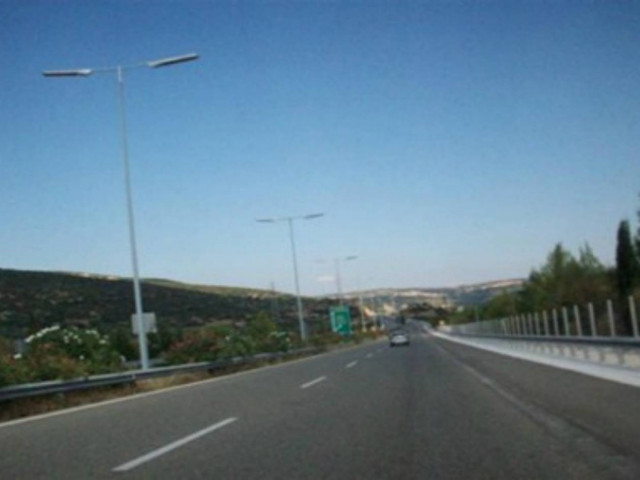 Κατέρρευσε τμήμα της Εθνικής οδού στην Τρίπολη