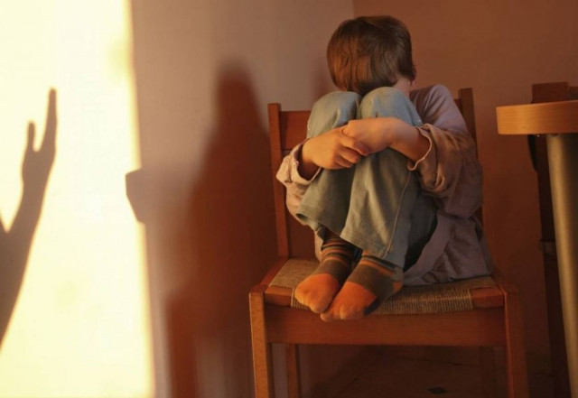 Συμβουλές-ΣΟΚ από την παιδόφιλη καθηγήτρια για αποπλάνηση ανηλίκου!