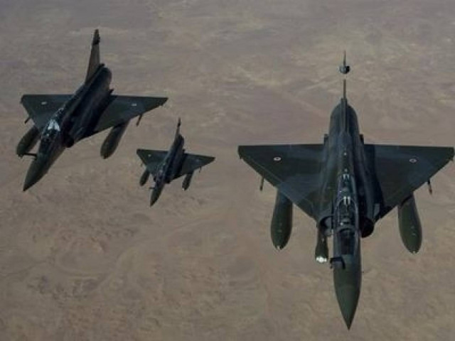 Γαλλικές αεροπορικές επιδρομές στο Μαλί