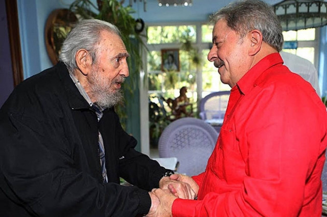 Βίντεο: Δημόσια επανεμφάνιση για τον Φιντέλ Κάστρο