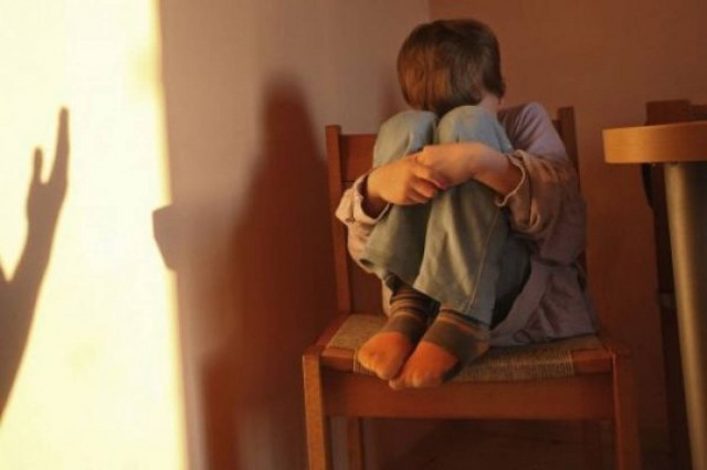 Φρίκη: Έβαλε τον 10χρονο να δει πορνό και τον χάιδευε