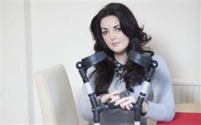 Ο πόνος στα πόδια την άφησε τελικά παράλυτη