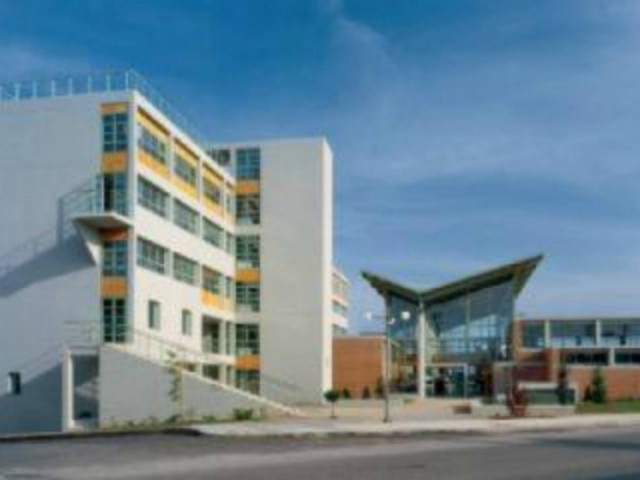 ΤΩΡΑ: Τηλεφώνημα για βόμβα στα δικαστήρια Αιγίου