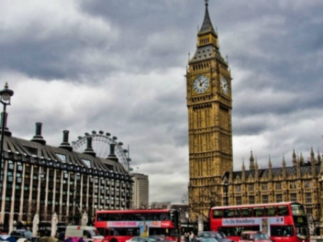 Διαβάστε πώς δύο πατρινές έγιναν «ρόμπα» στο Λονδίνο