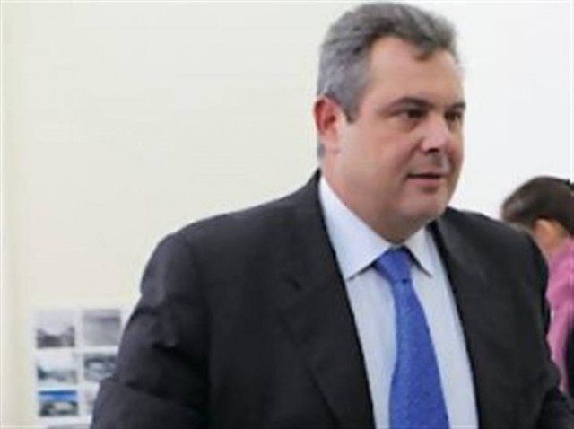 Ο Π. Καμμένος στο πλευρό των ναυτεργατών στο λιμάνι