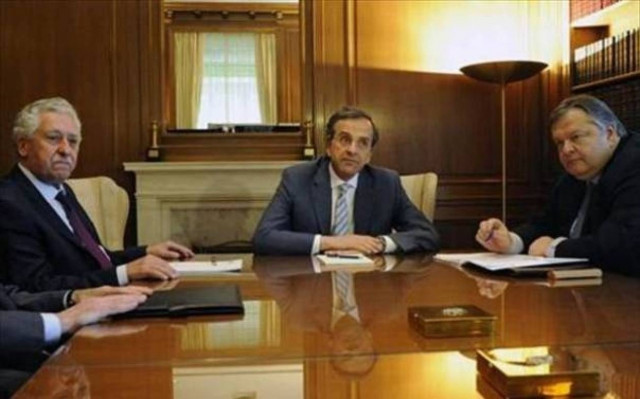 Σε εξέλιξη η σύσκεψη των κυβερνητικών εταίρων