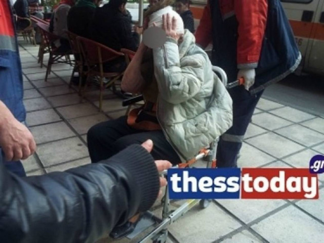 Χτύπησαν και λήστεψαν ηλικιωμένη στις σκάλες της πολυκατοικίας (vid)