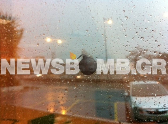 ΤΩΡΑ: Στο έλεος της κακοκαιρίας η Αττική (pics-vid)