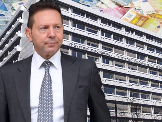 Ένα βήμα πριν τη κατάρρευση