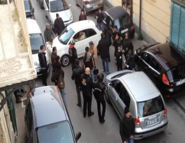 Βίντεο: Πήγε να κάνει αναστροφή και έφερε το χάος!