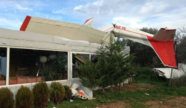 ΑΠΙΣΤΕΥΤΕΣ ΕΙΚΟΝΕΣ: Ανεμοστρόβιλος «χτύπησε» την Αερολέσχη Τατοΐου