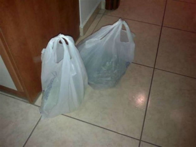 Απίστευτο: Δείτε πώς πληρώνουν οι ασθενείς τους γιατρούς στην Πάτρα!