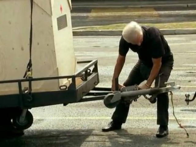 Απίθανη φάρσα: Βάλτο πιο καλά (vid)