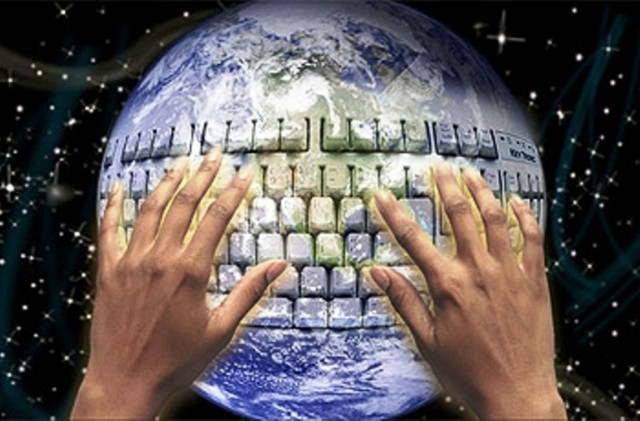 Μέσω διαδικτύου οι άδειες για 272 επαγγέλματα