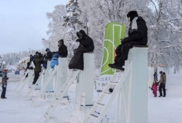 Πέρασαν 48 ώρες πάνω σε μια παγοκολόνα!