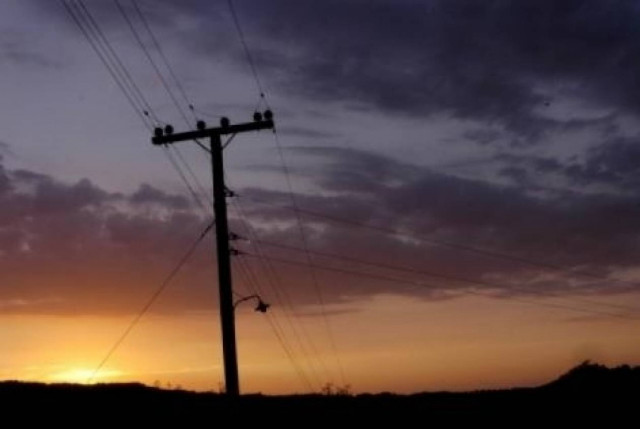 Σκύρος: Μηχανάκι «καρφώθηκε» σε κολώνα – Νεκρός ο οδηγός