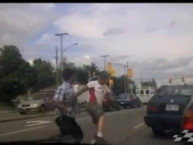 Απίστευτο βίντεο: Δείτε το... απροσδόκητο τέλος ενός καυγά οδηγών