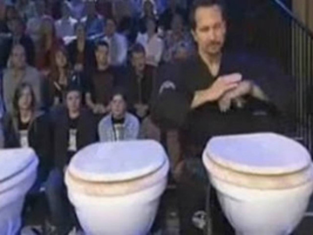 Βίντεο:Μακράν το πιο... ανόητο ρεκόρ Γκίνες!