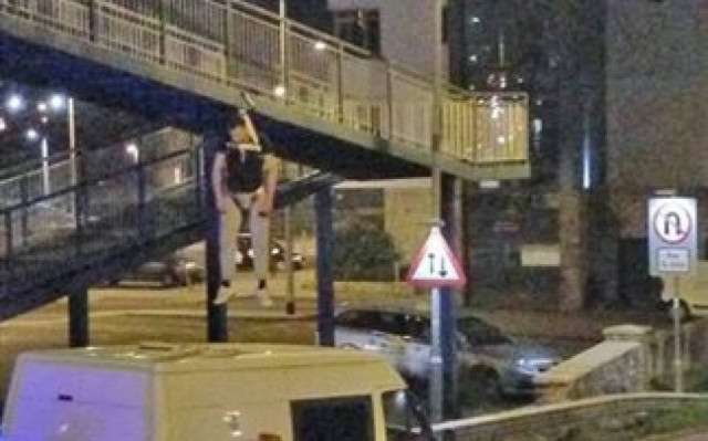 Παιχνίδια θανάτου έπαιζαν σε γέφυρα μεθυσμένοι Βρετανοί