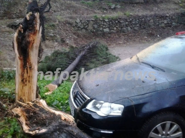Κεραυνός «χτύπησε» την Ναύπακτο (pics)