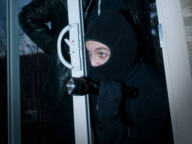 Πάνω από τρεις εισβολές την ημέρα