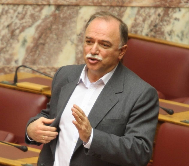 Παπαδημούλης: Τρεις μισθούς εισπράττει ο κ. Μέργος