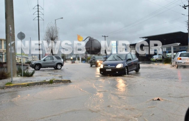 Στο έλεος της κακοκαιρίας η Αττική (pics-vid)