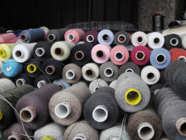 ΕΛΣΤΑΤ: Μείωση 0,3% στις τιμές εισαγωγών στη βιομηχανία τον Δεκέμβριο