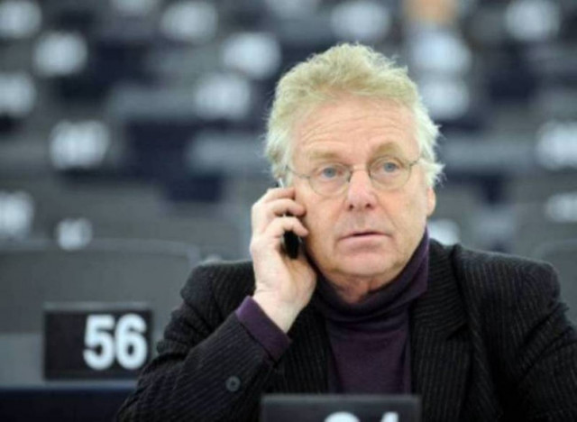 Αποσύρεται από την πολιτική ο Ντανιέλ Κον-Μπεντίτ