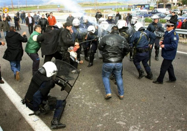 Δικάζονται οι 12 συλληφθέντες αγρότες της Ανθήλης