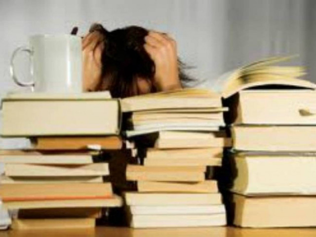 Ξεκινούν αύριο οι αιτήσεις για συμμετοχή στις πανελλαδικές εξετάσεις