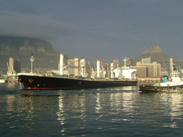 Το κράτος νομιμοποιεί τη φοροδιαφυγή των εφοπλιστών