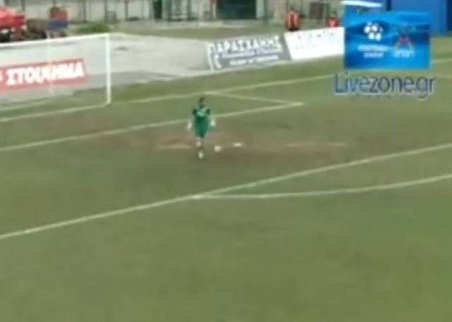 Βίντεο: To αυτογκόλ της χρονιάς στην Ελλάδα!