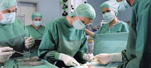 ΣΟΚ: Γιατροί έκοψαν σε ασθενή με καρκίνο λάθος όρχι!