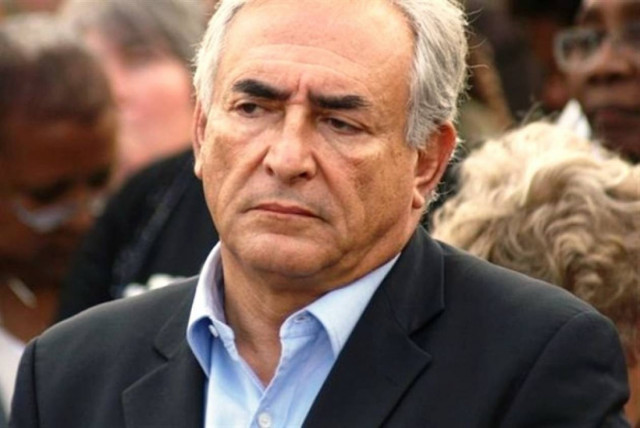 «Μισός άνθρωπος, μισός γουρούνι» ο Στρος Καν