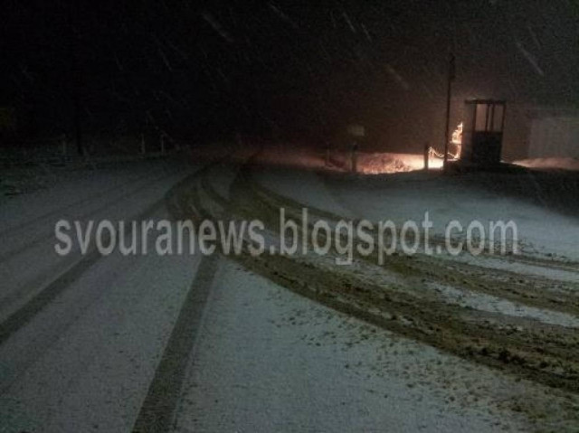 ΤΩΡΑ: Έντονη χιονόπτωση στην Καστοριά