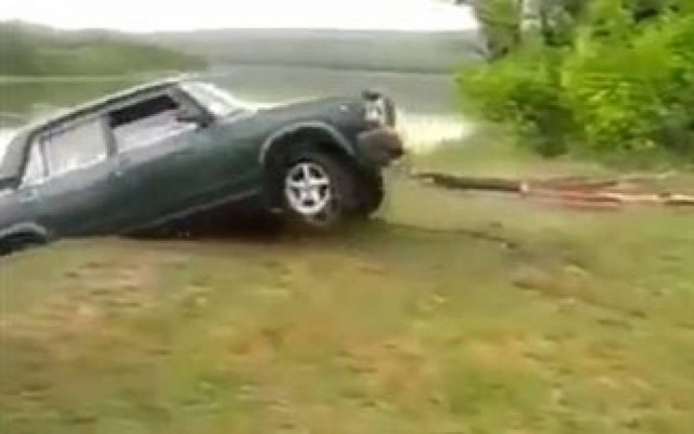 Βίντεο: Στη Ρωσία οι οδηγοί είναι όλοι... τρελοί