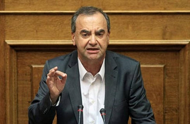 Δ. Στρατούλης: Ανοχύρωτη χώρα η Ελλάδα του Μνημονίου