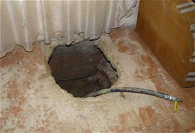 Έσκαψαν τούνελ μέσα από το σαλόνι τους και έκλεψαν πετρέλαιο!