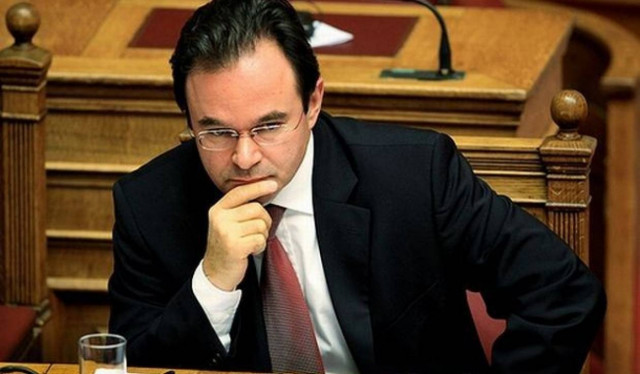 Έψαχνε ακόμα και τον Καραμανλή ο πρώην Τσάρος!