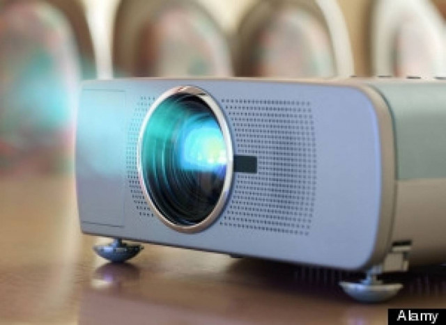 ΣΟΚ: Καθηγητής έβλεπε αισθησιακή ταινία στην αίθουσα μετά το μάθημα