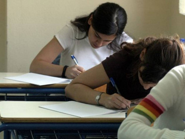 Βάσεις 2013: Εκρηκτική άνοδος και μείωση των θέσεων σε ΑΕΙ και ΤΕΙ