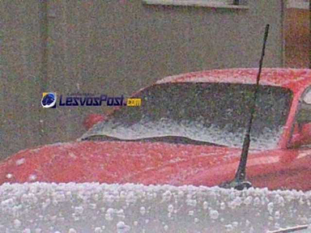 Το… έστρωσε με χαλάζι στη Μυτιλήνη – Δείτε το βίντεο