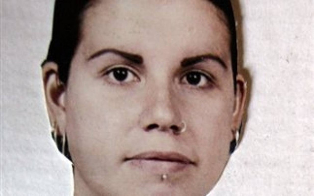 Σοκαριστική αλλαγή: Δείτε γιατί την φωνάζουν γυναίκα – βρικόλακα!