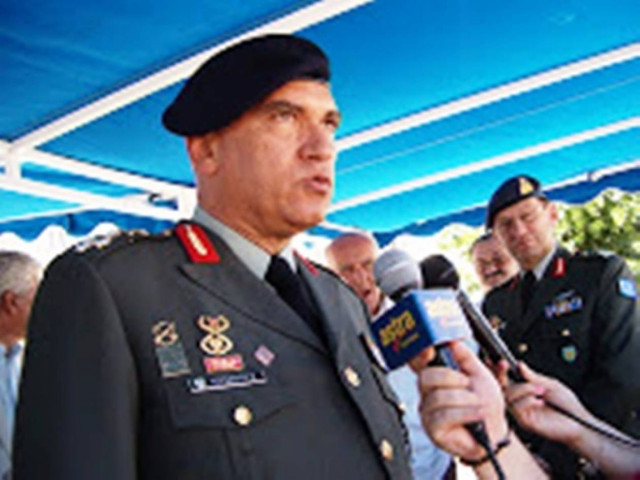 Ο αρχηγός ΓΕΕΘΑ Μιχαήλ Κωσταράκος στην Αλβανία